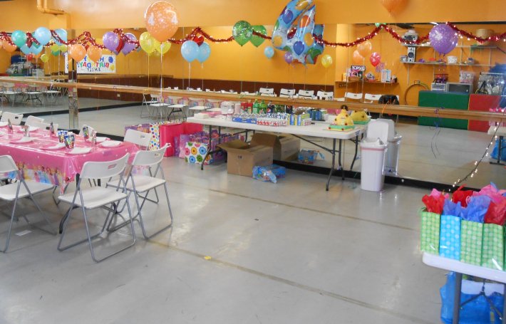 We will host your child's birthday party!